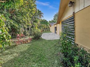 5404 Bayberry Ln, Tamarac FL 33319