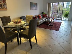 2228 N Cypress Bend Dr 310, Pompano Beach FL 33069