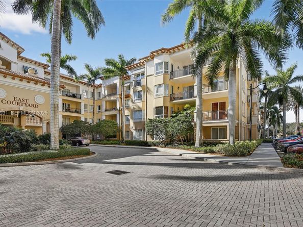 16100 Emerald Estates Dr 284, Weston FL 33331