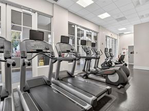 16100 Emerald Estates Dr 284, Weston FL 33331