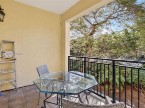 16100 Emerald Estates Dr 284, Weston FL 33331