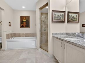 16100 Emerald Estates Dr 284, Weston FL 33331