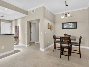 16100 Emerald Estates Dr 284, Weston FL 33331