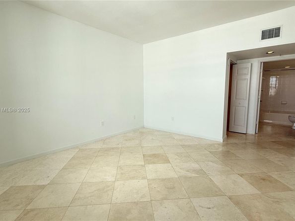 1155 Brickell Bay Dr PH104, Miami FL 33131