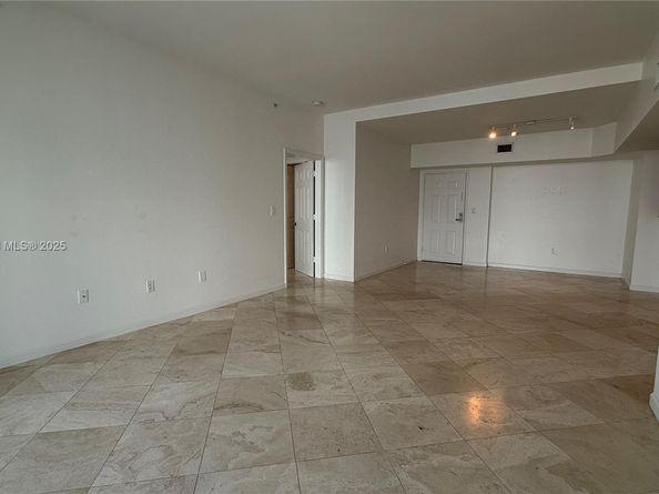1155 Brickell Bay Dr PH104, Miami FL 33131