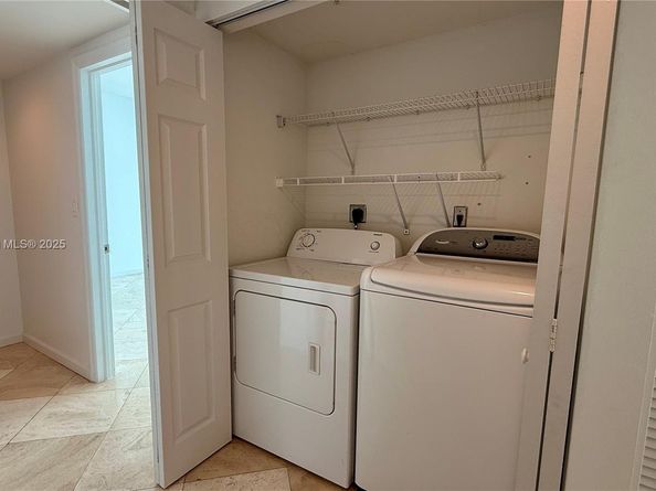 1155 Brickell Bay Dr PH104, Miami FL 33131