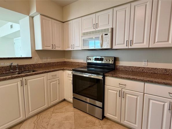 1155 Brickell Bay Dr PH104, Miami FL 33131