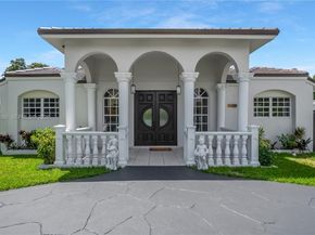 2850 NW 5th St, Miami FL 33125