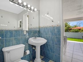 2850 NW 5th St, Miami FL 33125