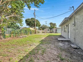 911 NW 200th Ter, Miami Gardens FL 33169