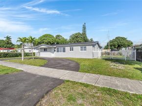 911 NW 200th Ter, Miami Gardens FL 33169