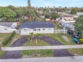 911 NW 200th Ter, Miami Gardens FL 33169