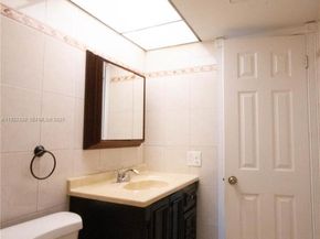 3000 NW 48th Ter 322, Lauderdale Lakes FL 33313