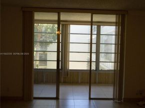3000 NW 48th Ter 322, Lauderdale Lakes FL 33313