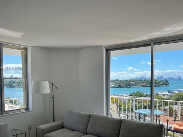 6900 Bay Dr 7D, Miami Beach FL 33141