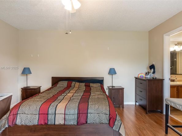 4167 Forest Hill Dr, Cooper City FL 33026