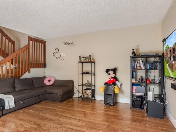 4167 Forest Hill Dr, Cooper City FL 33026