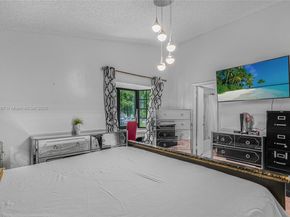 1555 SW 122nd Ave 14, Miami FL 33184