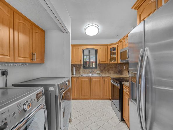 1555 SW 122nd Ave 14, Miami FL 33184