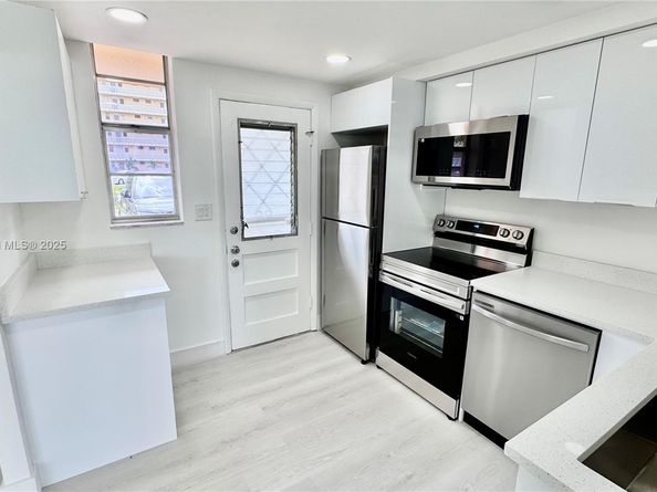 2999 Point East Dr C101, Aventura FL 33160