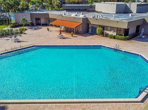 1100 Colony Point Cir 201, Pembroke Pines FL 33026