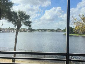 1100 Colony Point Cir 201, Pembroke Pines FL 33026