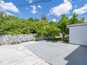 171 W 64th St, Hialeah FL 33012
