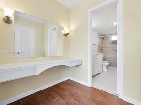 3600 NE 170th St 211, North Miami Beach FL 33160