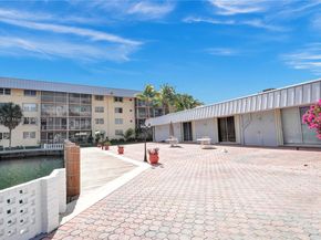 3600 NE 170th St 211, North Miami Beach FL 33160