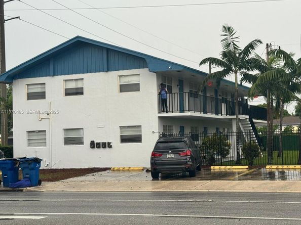 201 W Blue Heron Blvd, Riviera Beach FL 33404