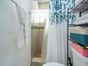 9331 NW 24th Pl, Sunrise FL 33322