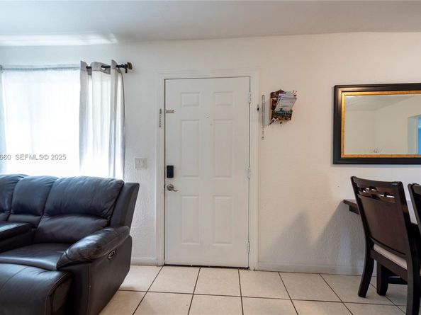 9331 NW 24th Pl, Sunrise FL 33322