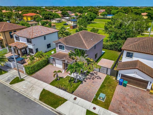 23061 SW 114th Path, Miami FL 33170