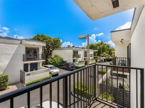3218 W Trade Ave III3, Miami FL 33133