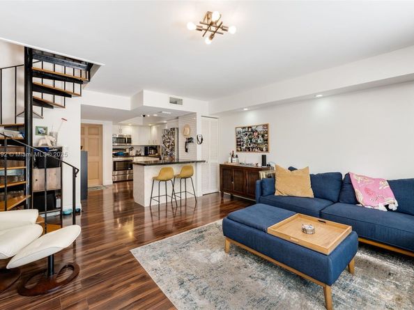 3218 W Trade Ave III3, Miami FL 33133