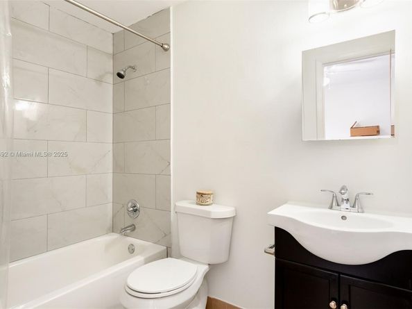3218 W Trade Ave III3, Miami FL 33133