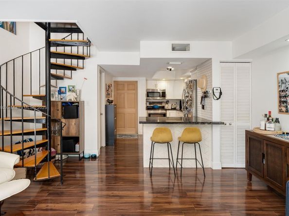3218 W Trade Ave III3, Miami FL 33133