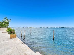 1990 NE 119TH Rd, North Miami FL 33181