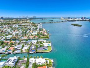 1990 NE 119TH Rd, North Miami FL 33181