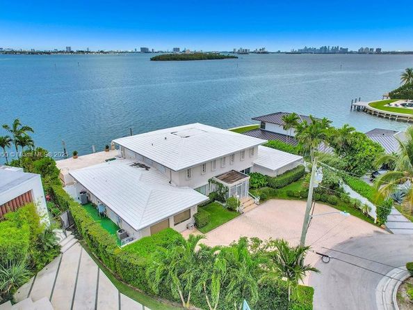 1990 NE 119TH Rd, North Miami FL 33181