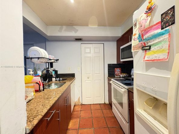 8475 SW 156th Ct 330, Miami FL 33193