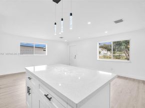 2572 NW 20th St, Fort Lauderdale FL 33311