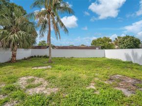 2572 NW 20th St, Fort Lauderdale FL 33311