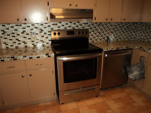 2611 Rodman St, Hollywood FL 33020