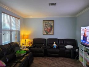 1889 SE 14th St, Homestead FL 33035
