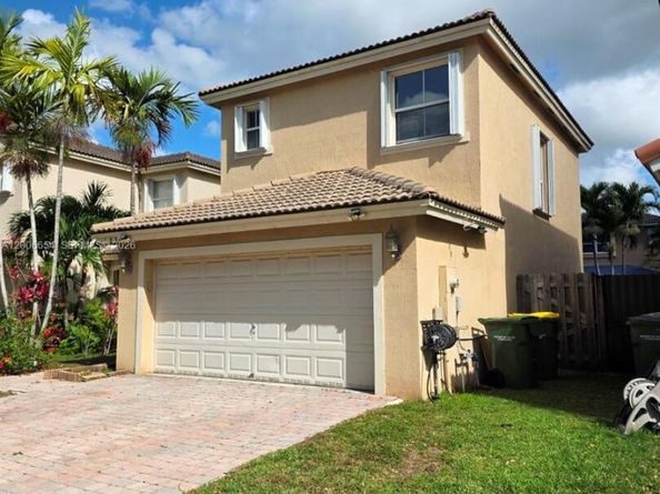1889 SE 14th St, Homestead FL 33035