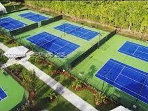1889 SE 14th St, Homestead FL 33035