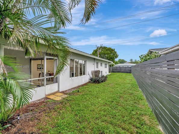 1801 NE 54th St, Fort Lauderdale FL 33308