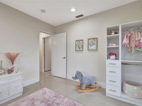 1801 NE 54th St, Fort Lauderdale FL 33308