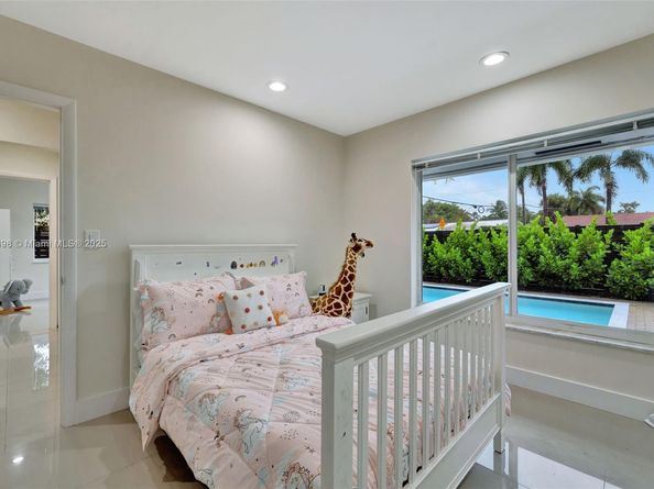 1801 NE 54th St, Fort Lauderdale FL 33308